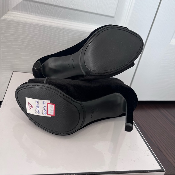 Guess | Woman’s Heel - Picture 4 of 8